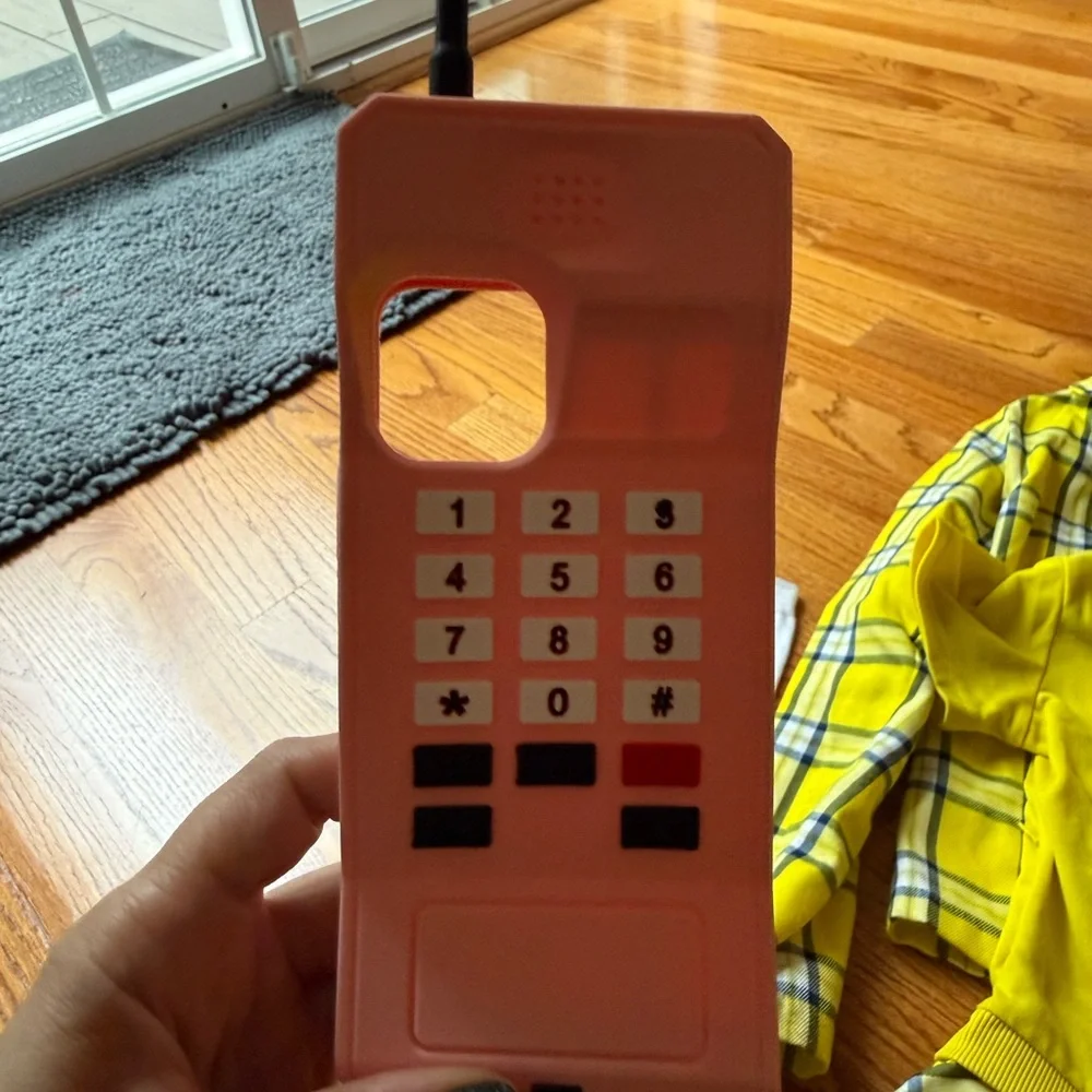 Spirit Halloween Cher Clueless costume & 90’s cellphone prop